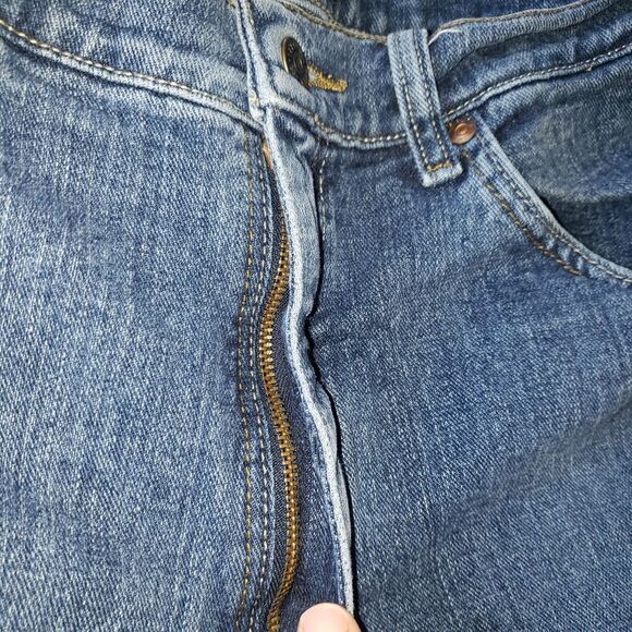 Lee Men’s 36×34 Straight Leg Superior Comfort Stretch Jeans | Regular Fit - Picture 7 of 9